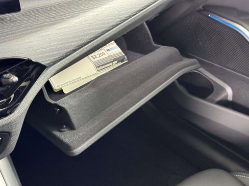 Used 2025 BMW 330i xDrive Sedan w/ Convenience Package image 30