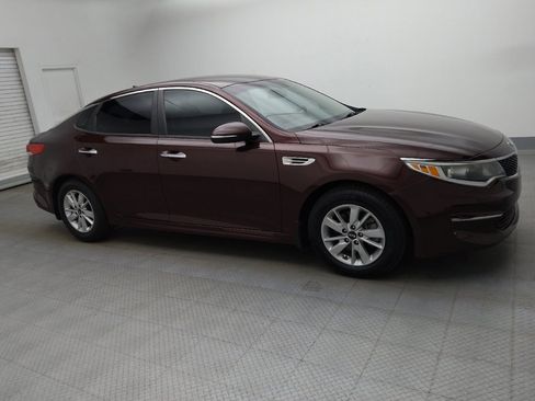 Used 2016 Kia Optima LX FWD image 11