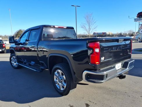Used 2022 Chevrolet Silverado 2500 LTZ w/ Z71 Off-Road Package image 5