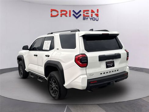 Used 2025 Toyota 4Runner SR5 RWD image 43