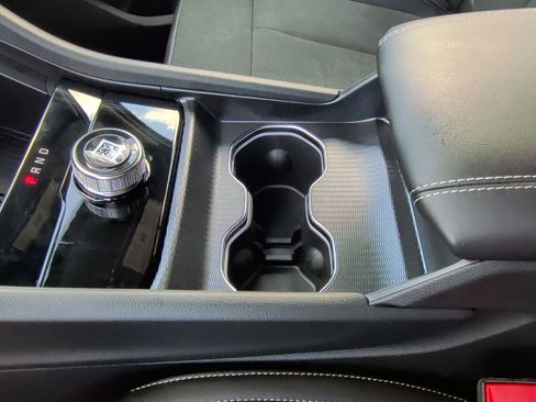 New 2026 Jeep Grand Cherokee L 2WD image 34