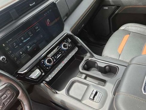 Used 2024 GMC Sierra 2500 AT4 w/ AT4 Premium Plus Package AWD/4WD image 33