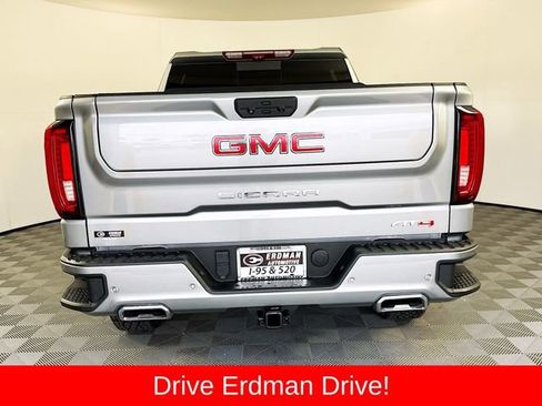 Used 2023 GMC Sierra 1500 AT4 w/ AT4 Premium Package AWD/4WD image 21