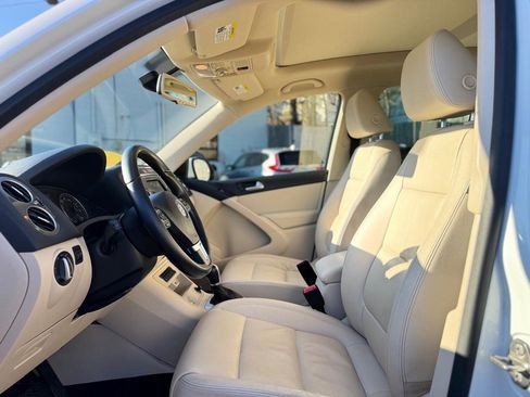 Used 2016 Volkswagen Tiguan SEL image 17