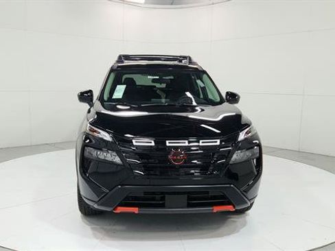 Certified 2025 Nissan Rogue SV AWD/4WD image 2