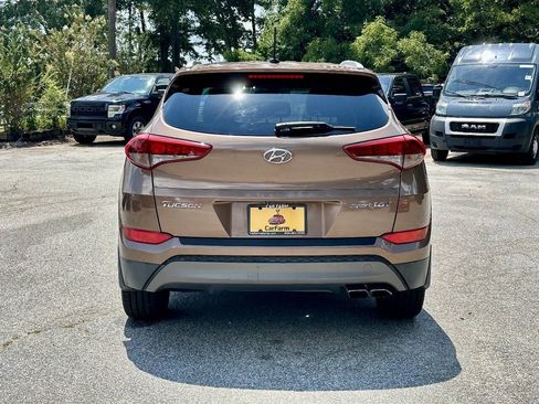 Used 2016 Hyundai Tucson Sport FWD image 6