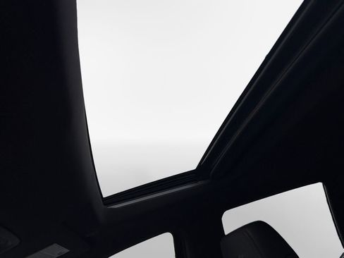 Used 2020 Chevrolet Silverado 1500 High Country w/ Technology Package image 23