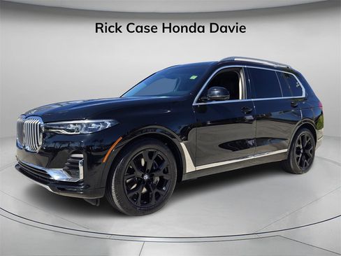 Used 2021 BMW X7 xDrive40i w/ Parking Assistance Package image 9