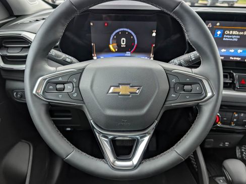 Used 2024 Chevrolet TrailBlazer LT w/ LT Cold Weather Package image 11