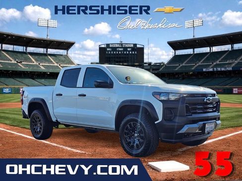 Used 2024 Chevrolet Colorado Trail Boss w/ Advanced Trailering Package AWD/4WD image 1