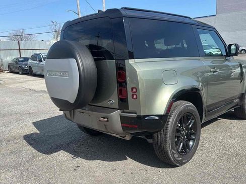 Used 2022 Land Rover Defender 90 X-Dynamic S AWD/4WD image 4