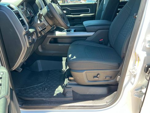 New 2026 RAM 2500 Big Horn AWD/4WD image 17