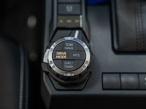 Used 2024 Toyota Tacoma TRD Off-Road image 34