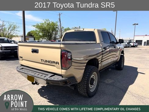 Used 2017 Toyota Tundra SR5 w/ SR5 Upgrade Package image 7