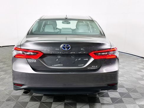 Used 2024 Toyota Camry XLE w/ Cold Weather Package image 4