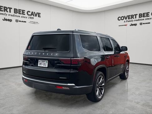 Used 2022 Jeep Wagoneer Series III w/ Premium Group I image 9