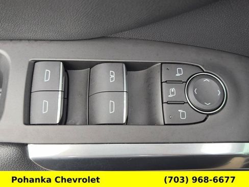 Used 2024 Chevrolet Traverse RS FWD image 24