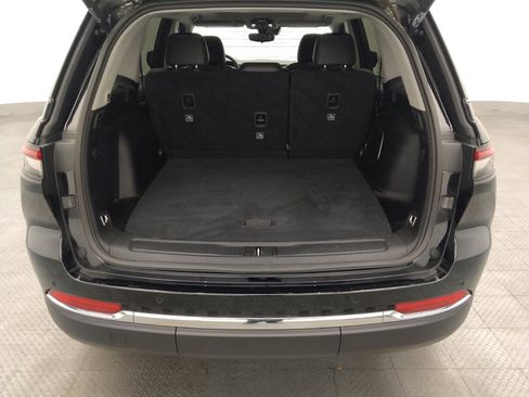 Used 2022 Jeep Grand Cherokee Limited 4xe image 29