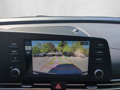 New 2026 Hyundai Elantra SE FWD image 13