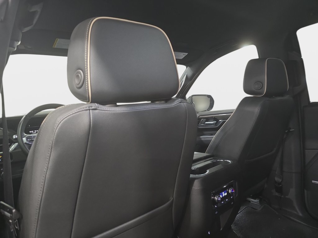 Used 2026 GMC Yukon Elevation RWD image 10