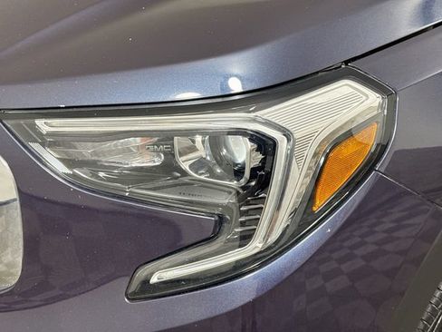 Used 2018 GMC Terrain SLE w/ Driver Convenience Package AWD/4WD image 3