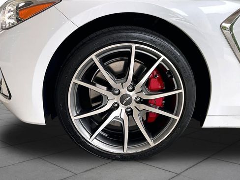Used 2019 Genesis G70 3.3T Advanced w/ Elite Package RWD image 11