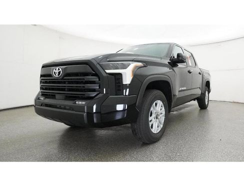 New 2026 Toyota Tundra SR5 AWD/4WD image 32
