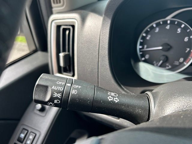 Used 2025 Nissan Frontier SV w/ SV Convenience Package AWD/4WD image 28