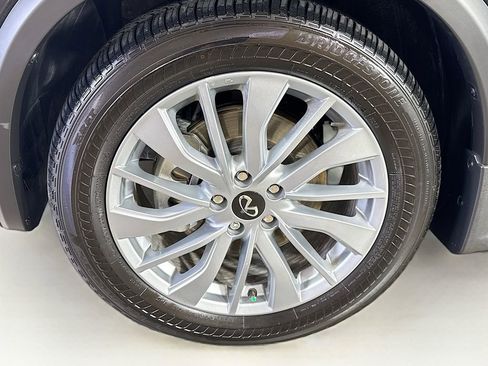Certified 2025 INFINITI QX50 Luxe w/ Accent Package image 41