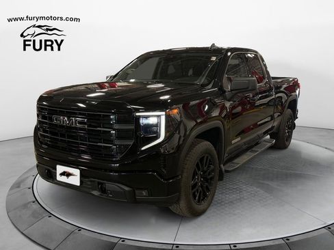 Used 2023 GMC Sierra 1500 Elevation w/ LPO, Elevation Black Package AWD/4WD image 7