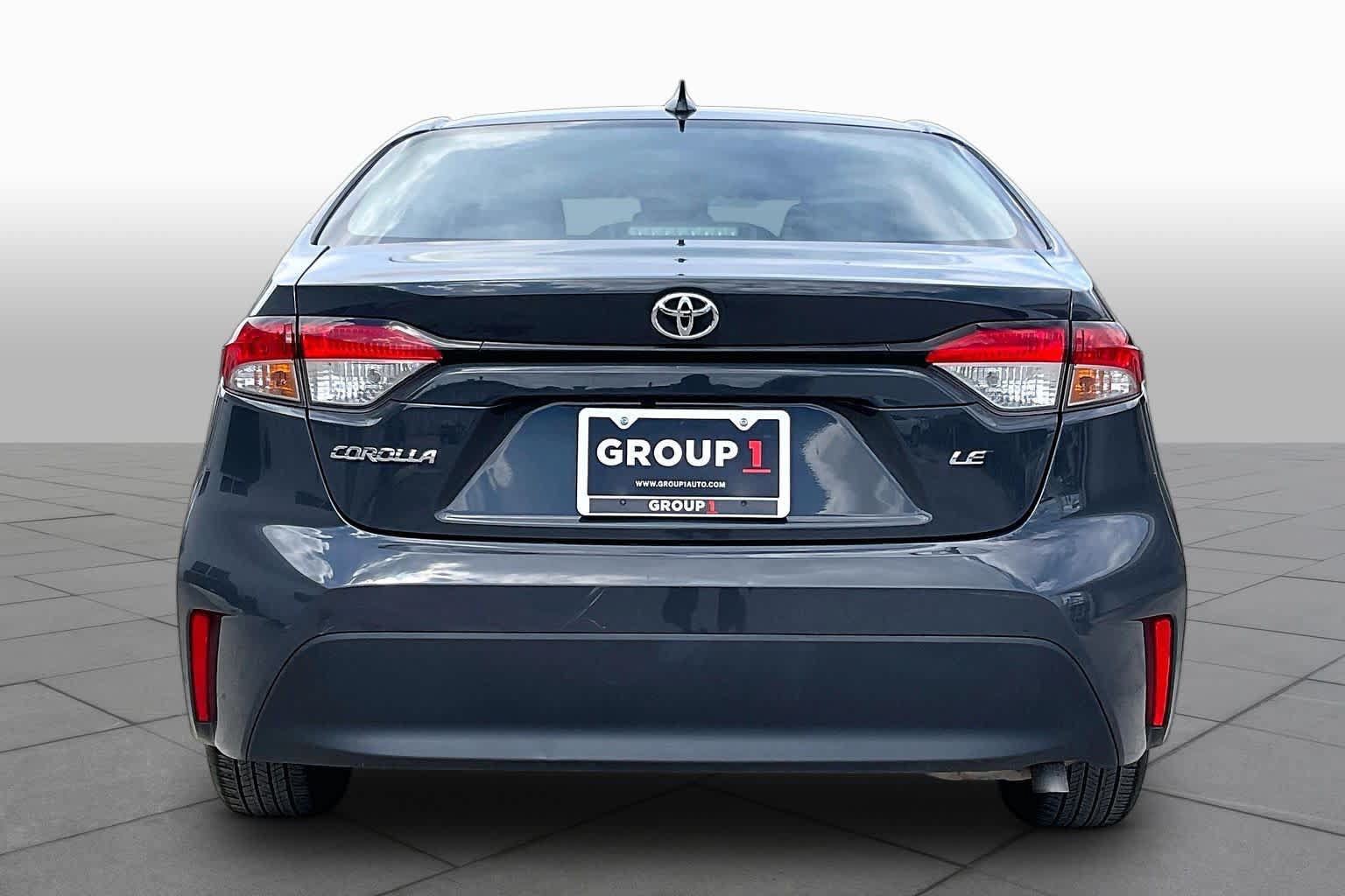 Used 2025 Toyota Corolla LE FWD image 5