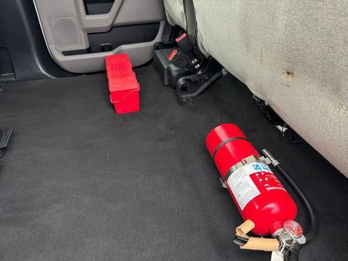 Used 2021 Ford F550 4x4 Crew Cab Super Duty image 32