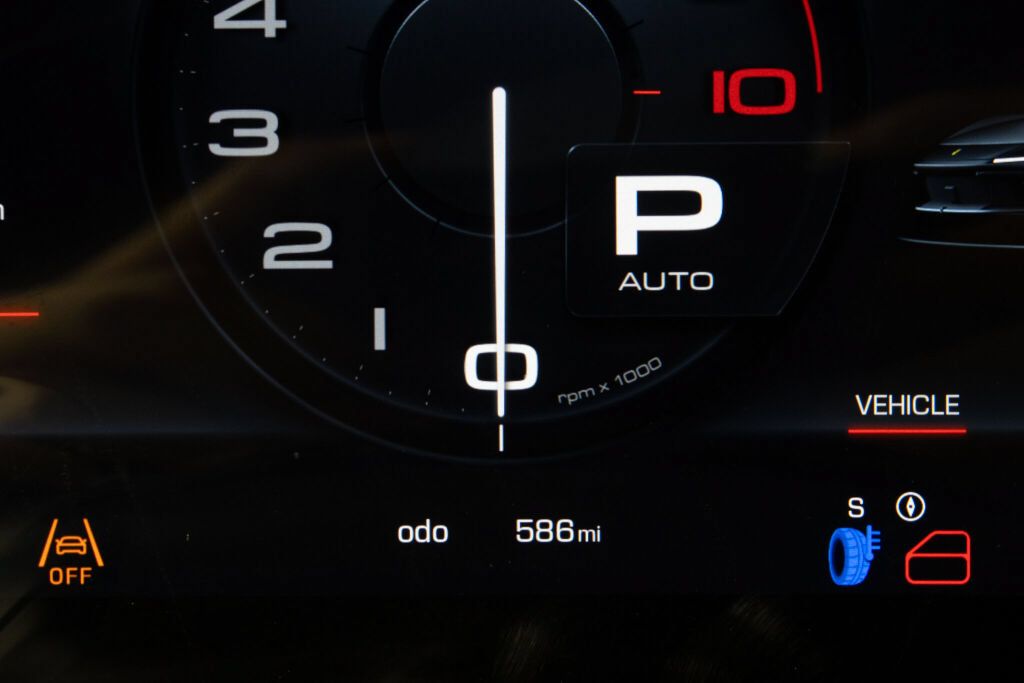 Used 2025 Ferrari 12Cilindri RWD image 35