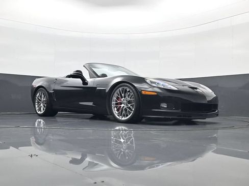 Used 2013 Chevrolet Corvette 427 w/ 1SB Preferred Equipment Group RWD image 22