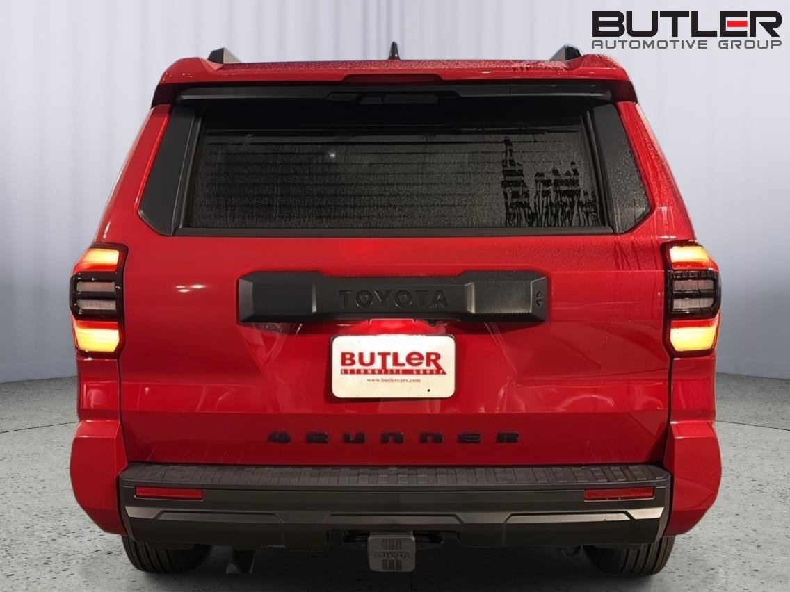 New 2026 Toyota 4Runner SR5 AWD/4WD image 5