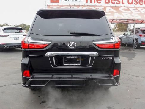 Used 2020 Lexus LX 570 4WD w/ 3rd Row & Luxury Pkg image 9