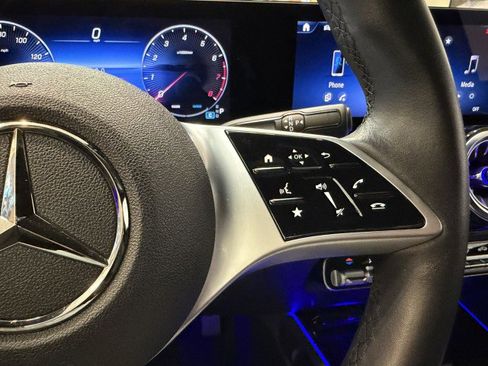 Certified 2025 Mercedes-Benz GLB 250 250 image 19