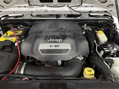 Used 2016 Jeep Wrangler Unlimited Sport w/ Quick Order Package 24S AWD/4WD image 24
