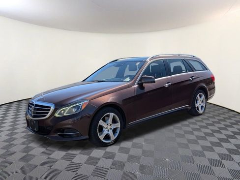Used 2014 Mercedes-Benz E 350 4MATIC Wagon image 1