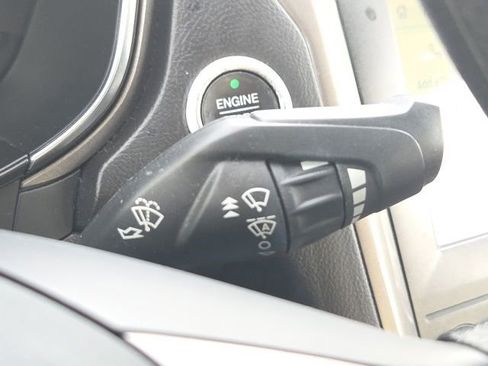 Used 2020 Ford Fusion SE image 41