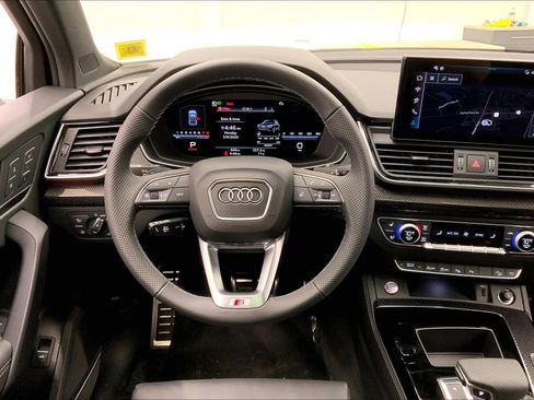 Used 2025 Audi SQ5 Prestige image 4