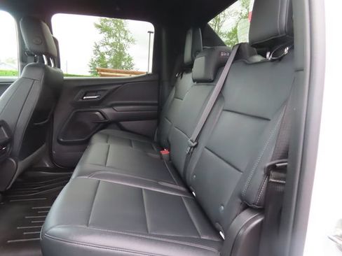 Certified 2024 Chevrolet Silverado EV W/T AWD/4WD image 33