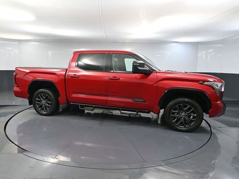 Used 2022 Toyota Tundra Platinum image 3