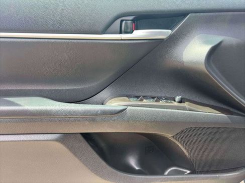 Certified 2023 Toyota Camry SE w/ Cold Weather Package FWD image 18