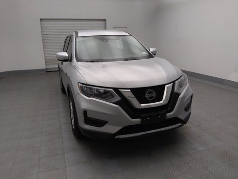 Used 2019 Nissan Rogue S image 14