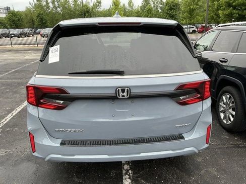 Used 2025 Honda Odyssey Sport-L image 8