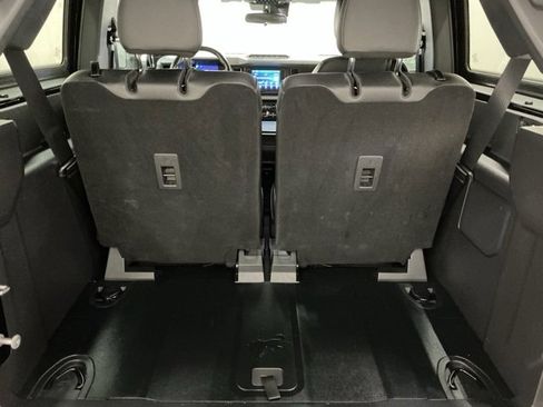 Used 2023 Ford Bronco Badlands image 16