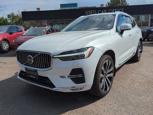 Used 2023 Volvo XC60 B5 Ultimate AWD/4WD image 3