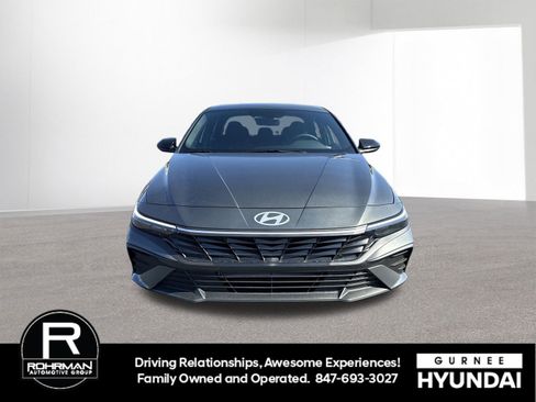 New 2025 Hyundai Elantra Sport image 3