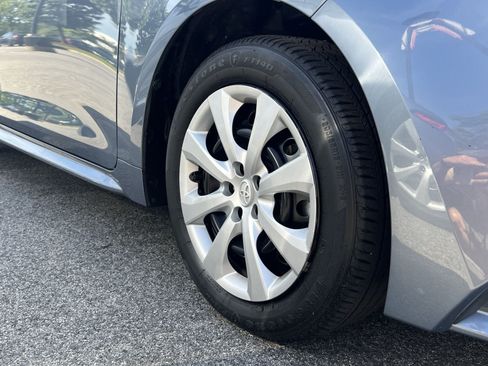 Used 2025 Toyota Corolla LE FWD image 10